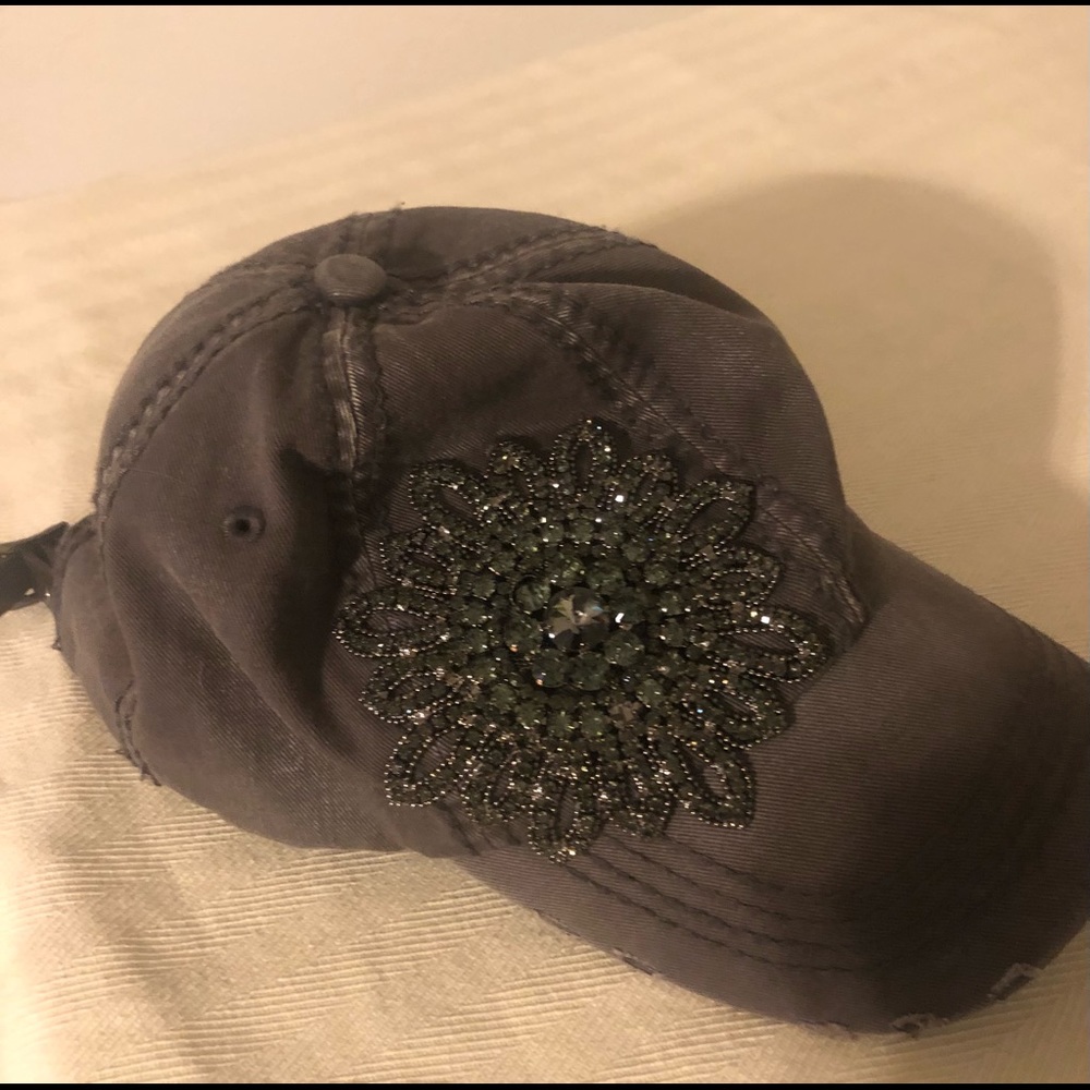 Novelty hat - Picture 2 of 3